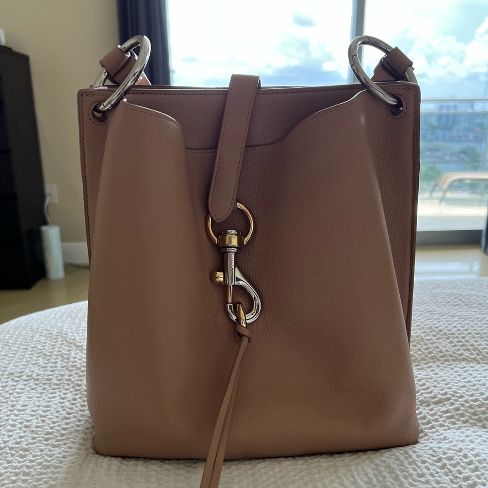 Rebecca Minkoff Megan Small feed shoulder bag
